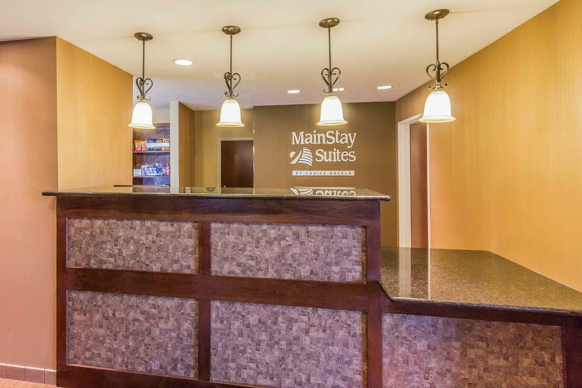 Mainstay Suites Гранд-Айленд Экстерьер фото